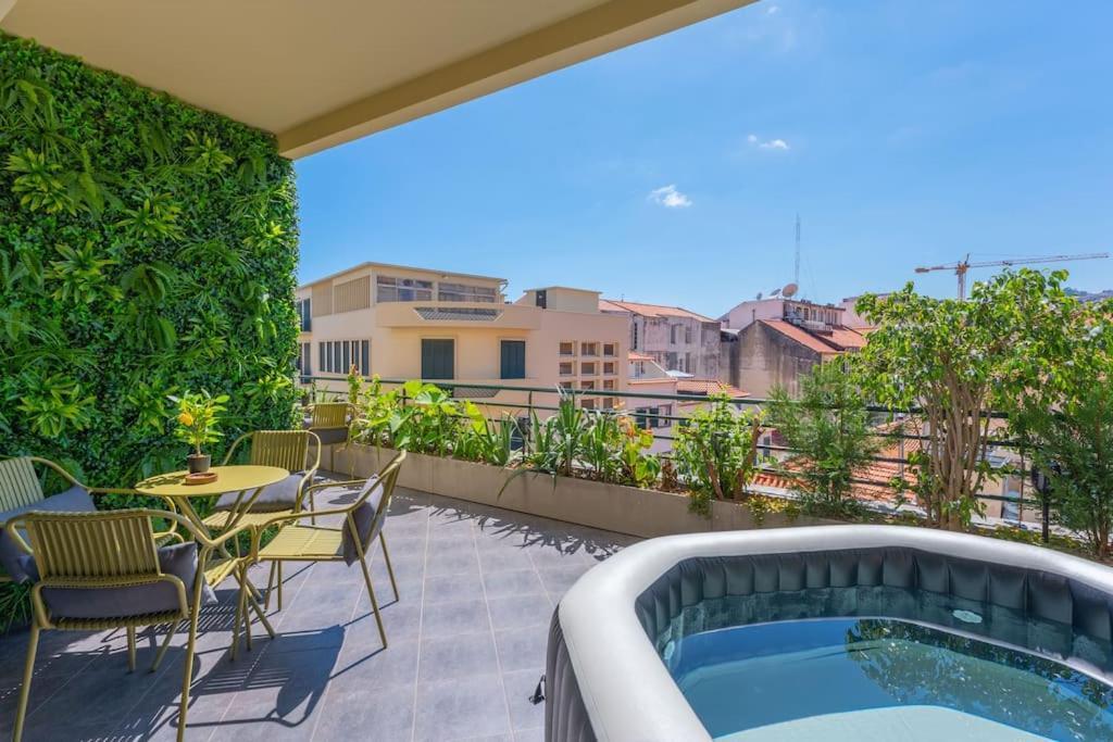 Super Anadia - Olive Apartment Фуншал Екстериор снимка